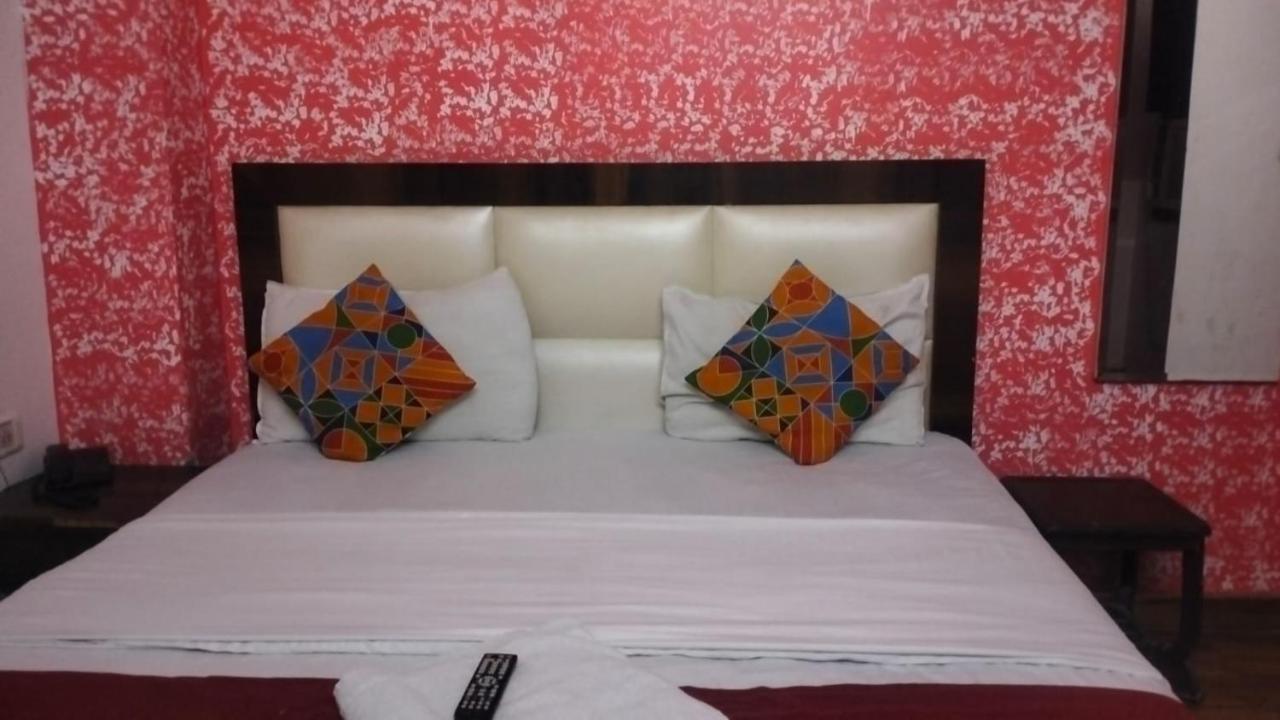 The Mars Hotel New Delhi