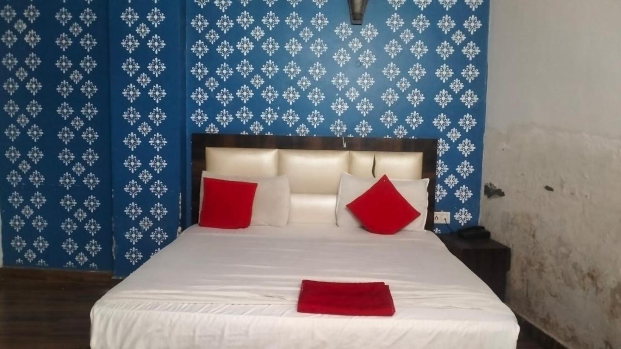 The Mars Hotel New Delhi