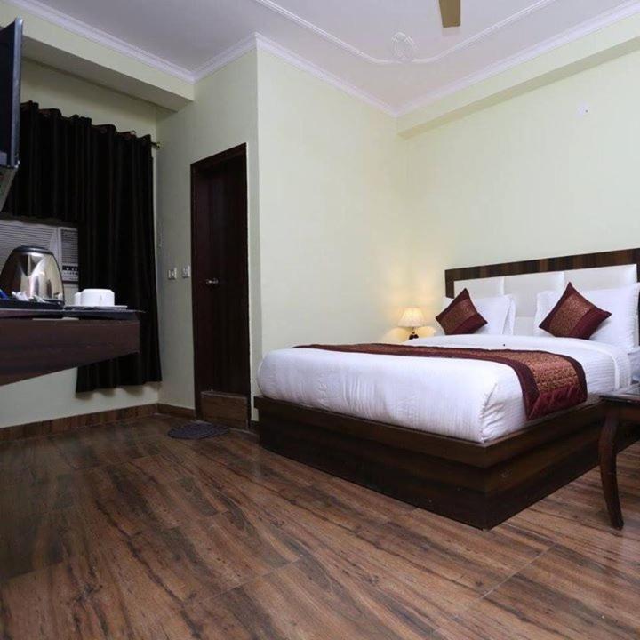 The Mars Hotel New Delhi